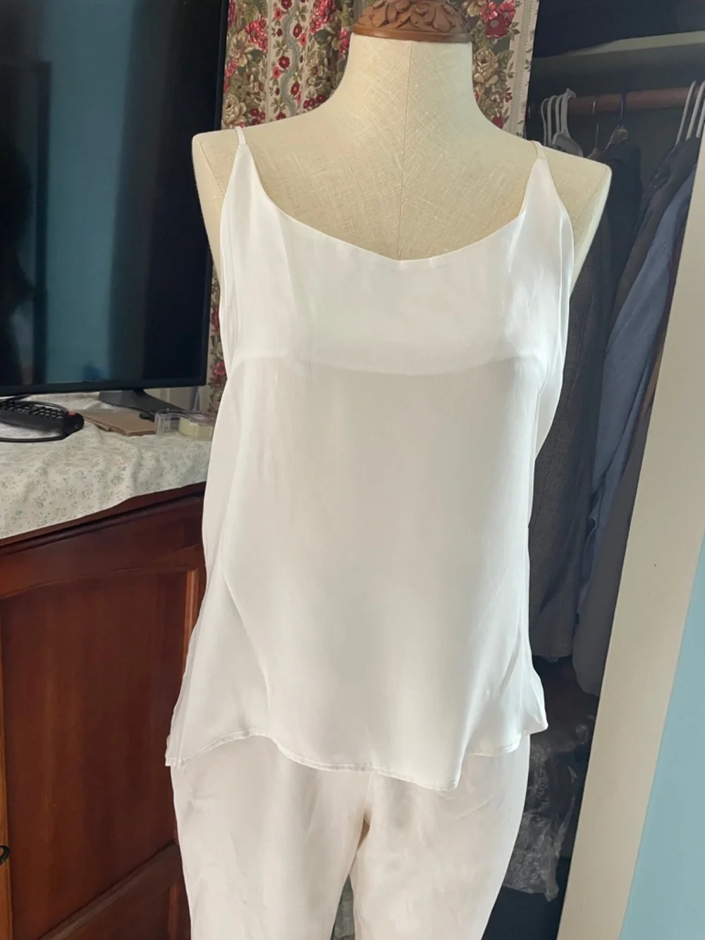 NWOT 100% White Silk Cami Camisole Racerback Tank Top XS Bridal - Picture 3 of 5